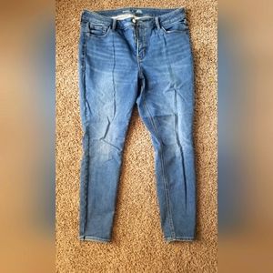Old Navy Rockstar Super Skinny